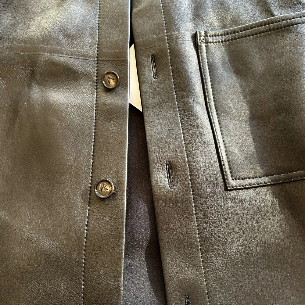 Bottega Veneta Lambskin Leather Shirt
Jacket Black IT 38 | US 6 Quiet Luxury NWT - Picture 13 of 16